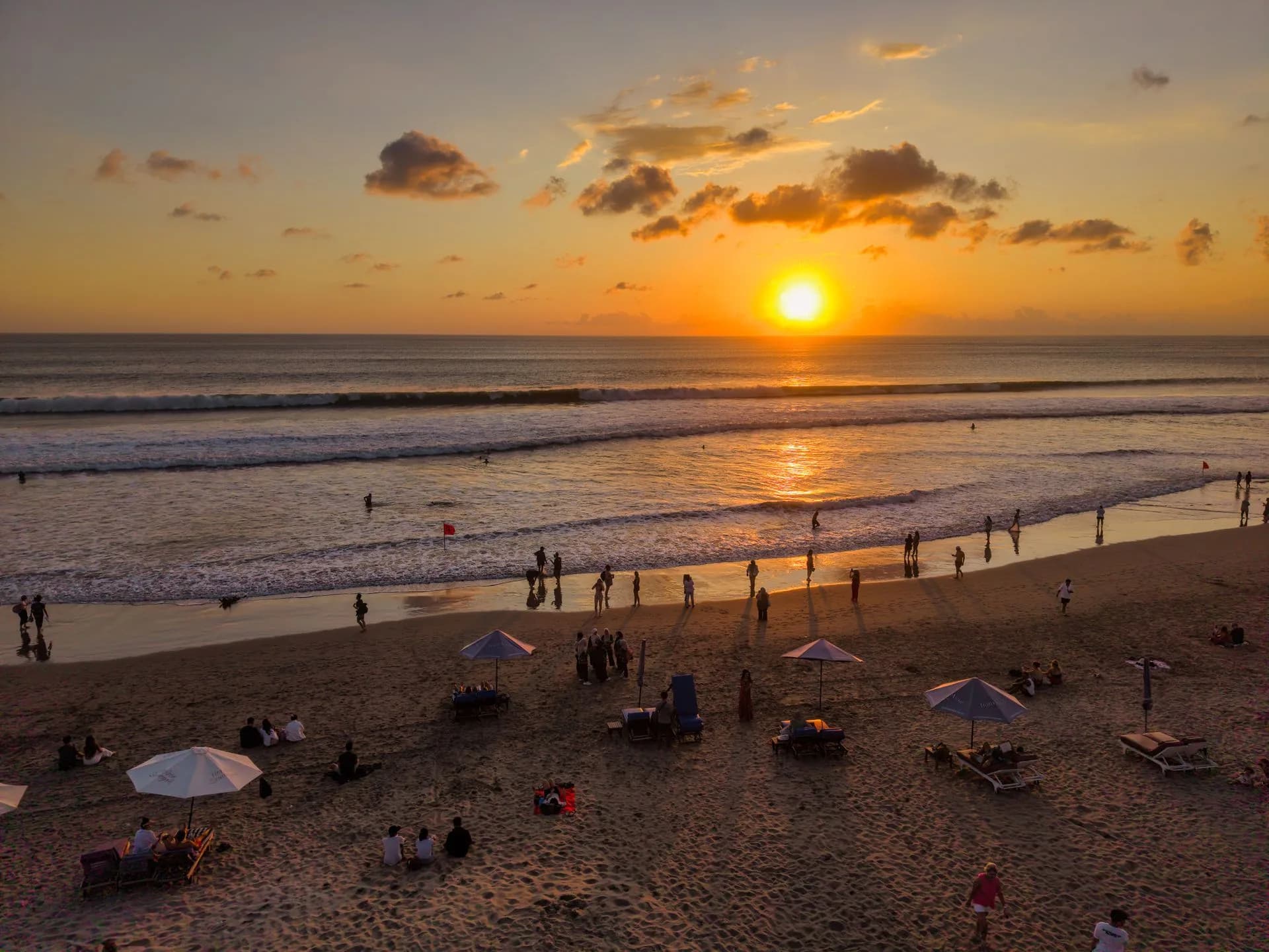 Coucher de soleil sur la plage de Kuta